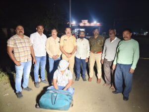 अवैध गांजा कब्जात बाळगणारा हर्षल संतोष गारुंगे