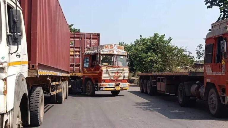 मुंबईकडे जाणाऱ्या जड- अवजड वाहनांना नवी मुंबईतही प्रवेश बंदी