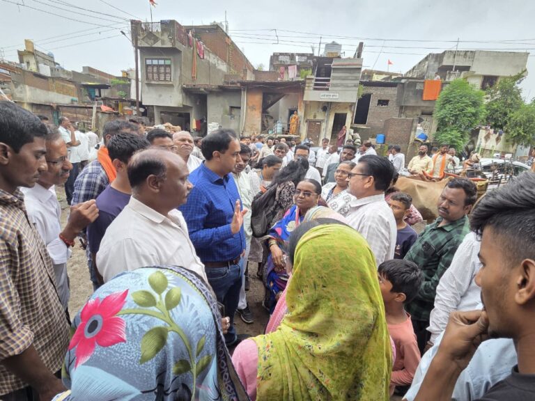 वरणगाव परिसरातील नुकसानग्रस्त शेतकऱ्यांना शासनातर्फे तात्काळ  मदत दिली जाईल : वस्त्रोद्योग मंत्री संजय सावकारे