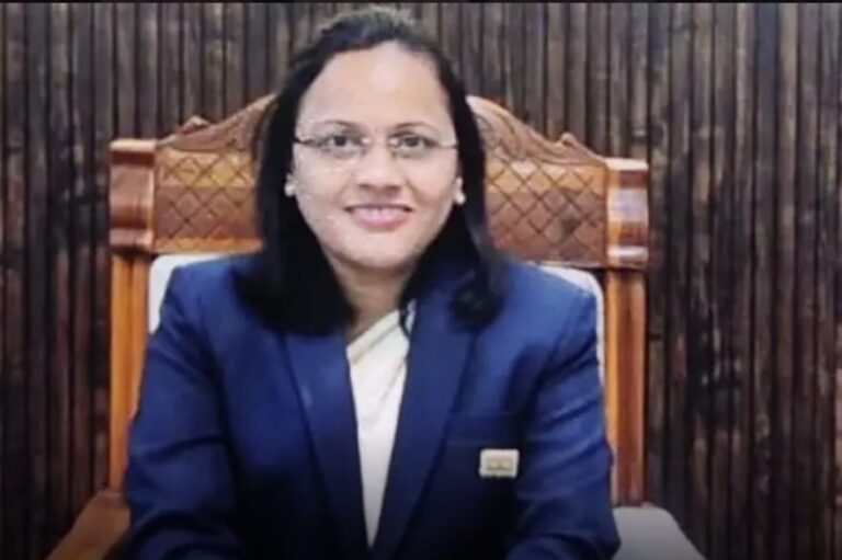 यावल तहसीलदार तालुक्यात सेवा पंधरवडा तीन टप्प्यात राबविणार-= तहसीलदार सौ. मोहनमाला नाझिरकर