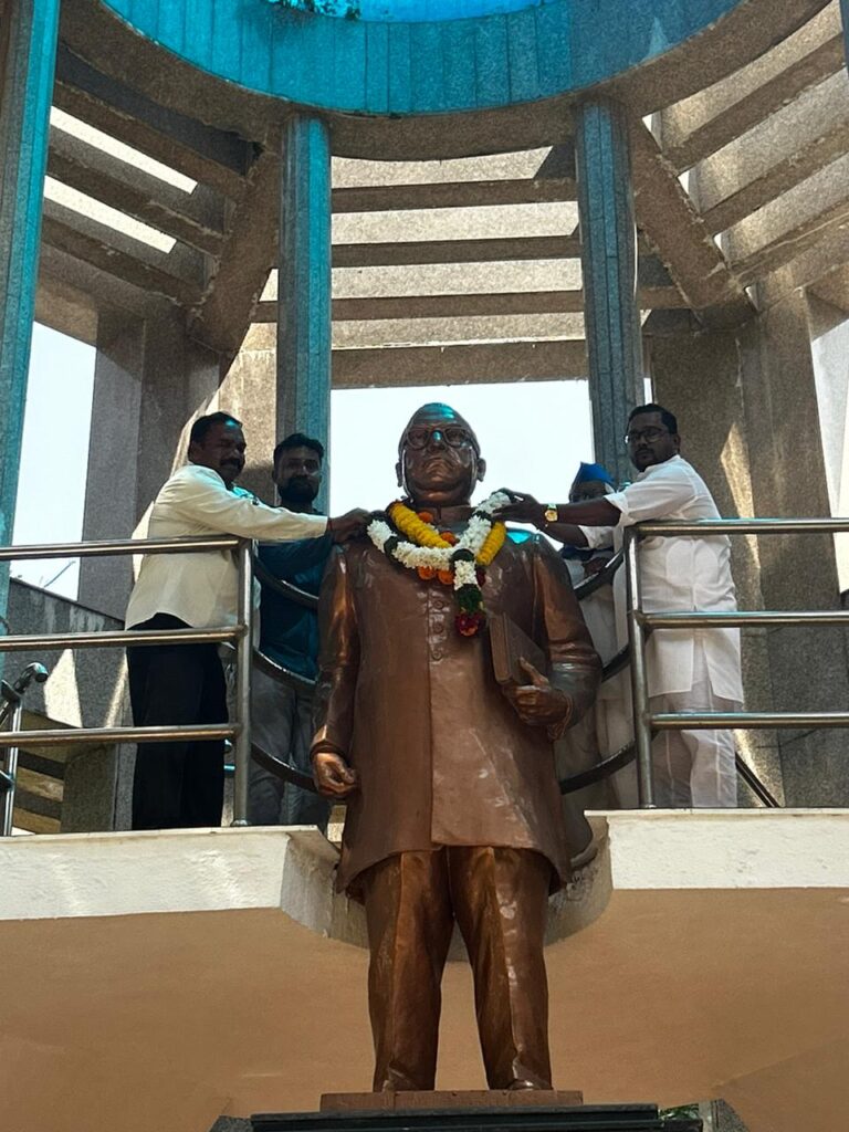 धम्मचक्र प्रवर्तन दिनानिमित्त राष्ट्रवादी काँग्रेस शरदचंद्र पवार पक्षाच्या वतीने डॉ बाबासाहेब आंबेडकर यांना विनम्र अभिवादन,