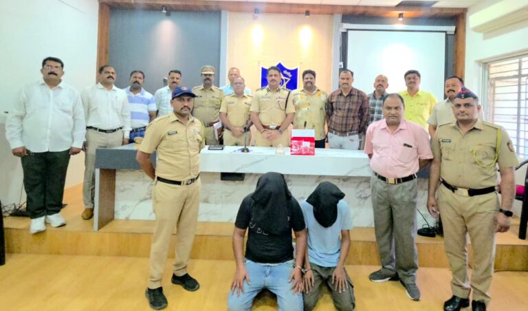 माजी मंत्री  खडसे यांचे मुक्ताई या निवासस्थानी घरफोडी -०६,७०,०००/- रु. किमतीचा मुददेमाल हस्तगत  , दुचाकी सुझुकी जप्त –