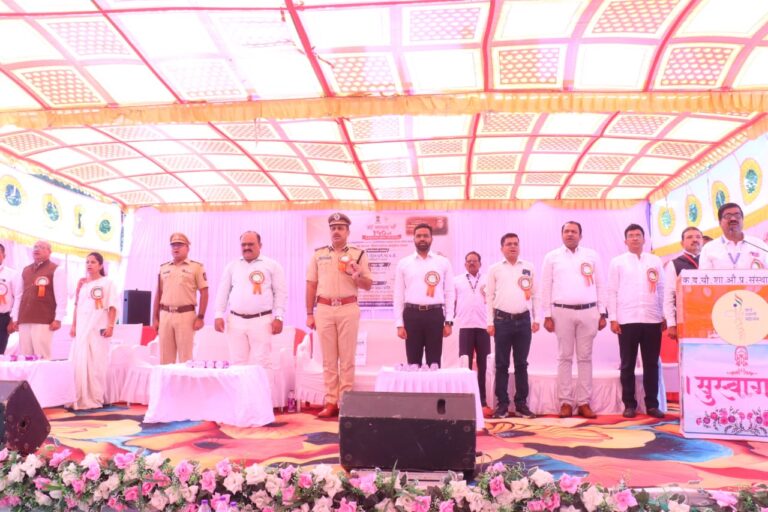 भारताला विश्वगुरू बनवण्यासाठी सर्वांनी एकजुटीने काम करावे; – जिल्हाधिकारी रोहन घुगे
