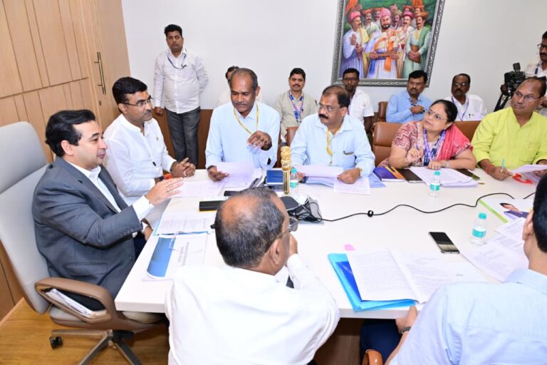 २६ जानेवारीपर्यंत लागू करण्याच्या दृष्टीने परिपूर्ण आराखडा तयार करा  – मत्स्यव्यवसाय व बंदरे मंत्री नितेश राणे