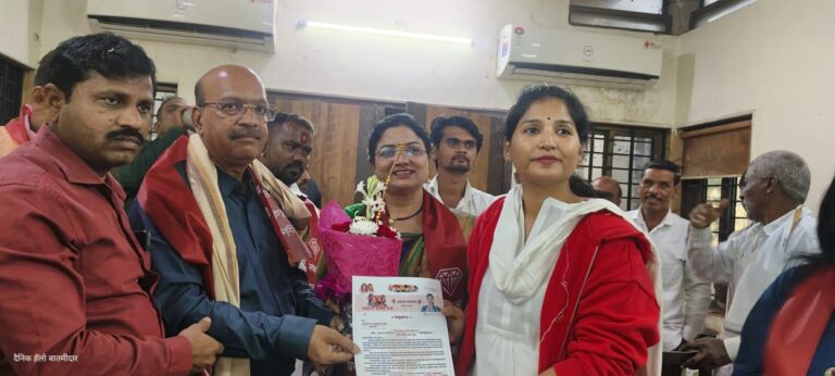 करुणाताई मुंडे यांची पत्रकार परिषद – माननीय  ऍडव्होकेट श्री  विजय दानेज यांची उत्तर महाराष्ट्र संपर्क प्रमुख आणि विदर्भ संपर्क प्रमुख पदी नियुक्ती –