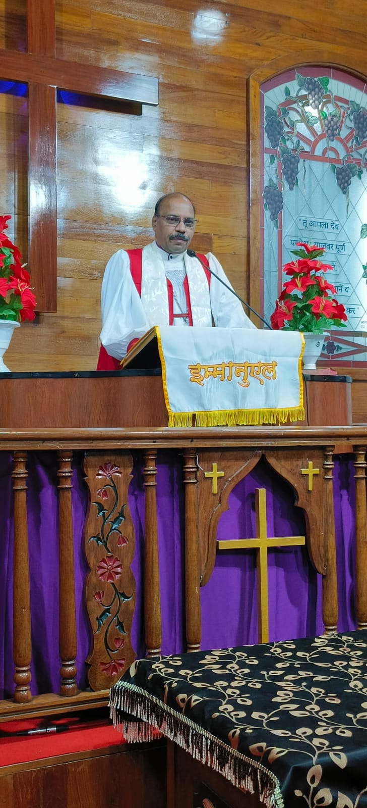 ब्रदर देशपांडे चर्चाच्या 59 वा वर्धापन दिनानिमित्त विविध धार्मिक कार्यक्रम संपन्न