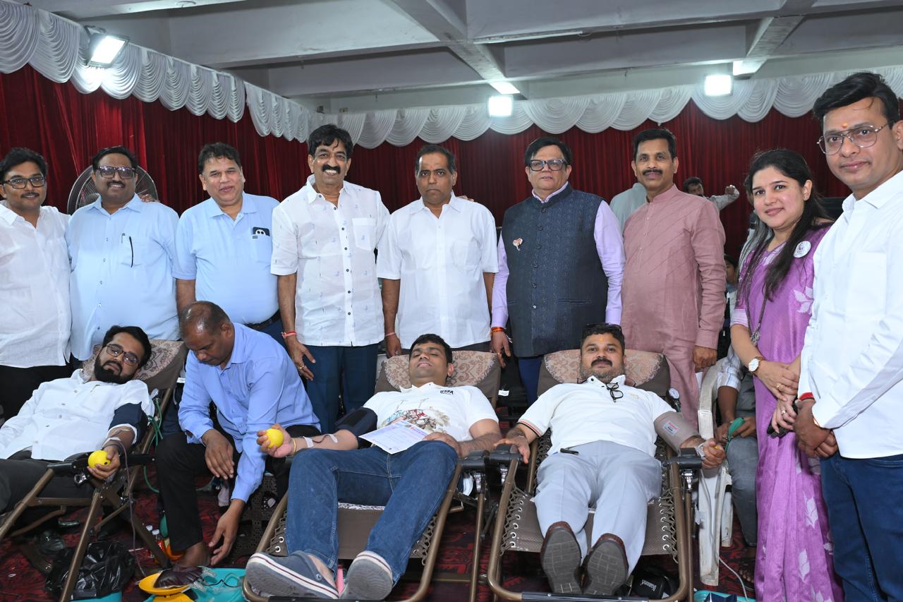 दुगड ग्रुप आयोजित रक्तदान व महिला आरोग्य शिबिर मोठ्या उत्साहात संपन्न.