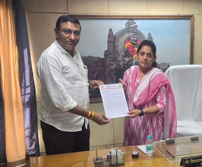 जळगाव महानगरपालिकेतील घनकचरा व्यवस्थापन ठेक्यात आर्थिक गैरप्रकारांचा आरोप; महापौरांकडे निवेदन