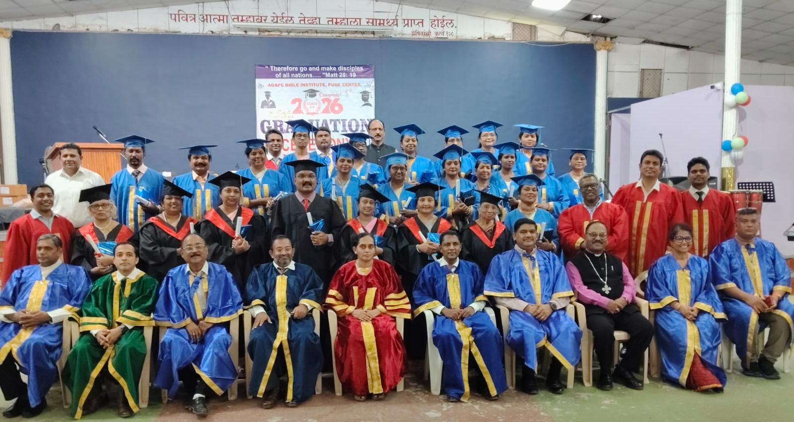 आगापे इन्स्टिट्यूट पुणे तर्फे पदवीदान सोहळा उत्साहात संपन्न